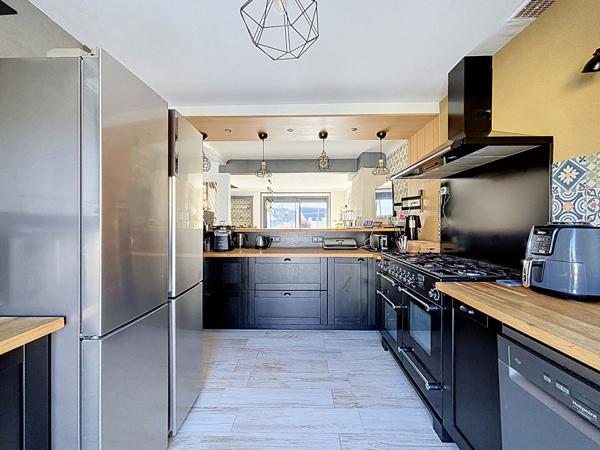 Maison Angers rénovée de 170 m2 avec studio indépendant