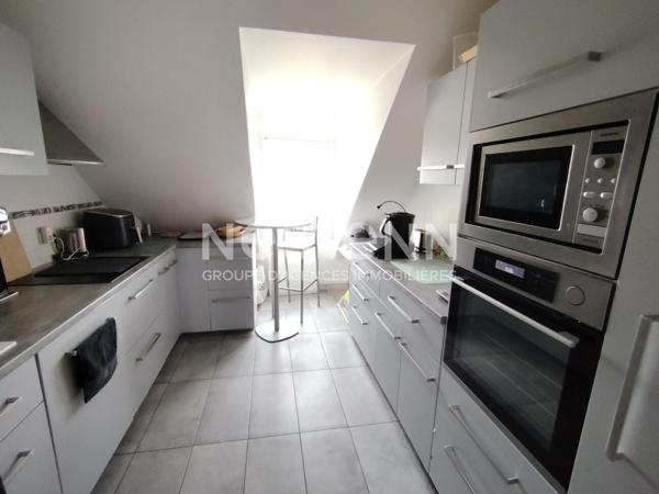 A VENDRE MONTIGNY LE BX LE VILLAGE GRAND 3 PIECES DE 82M² EN DERNIER ETAGE AVEC ASCENSEUR