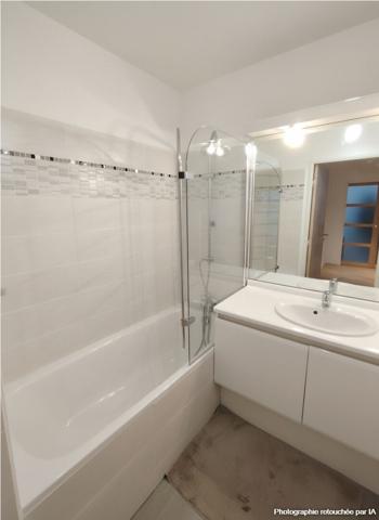 A VENDRE MONTIGNY LE BX LE VILLAGE GRAND 3 PIECES DE 82M² EN DERNIER ETAGE AVEC ASCENSEUR