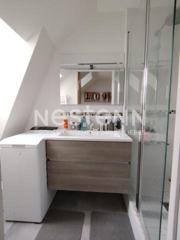 A VENDRE MONTIGNY LE BX LE VILLAGE GRAND 3 PIECES DE 82M² EN DERNIER ETAGE AVEC ASCENSEUR