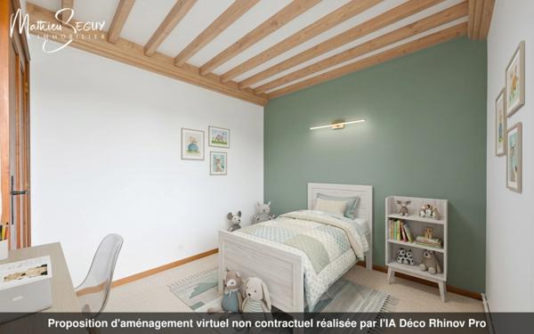 THURINS - Propriété avec terrain, dépendance et garages en limite de zone agricole