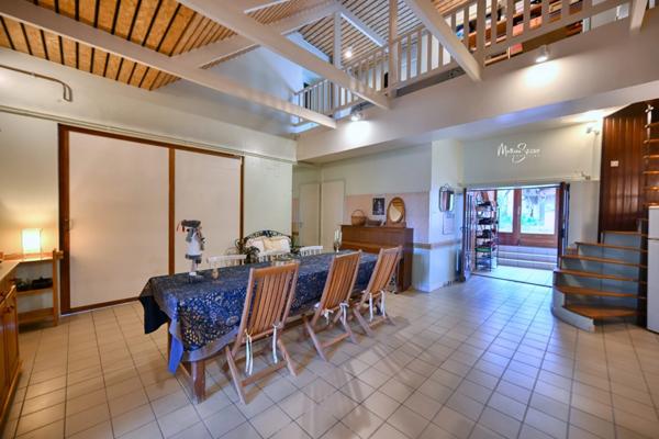 THURINS - Propriété avec terrain, dépendance et garages en limite de zone agricole