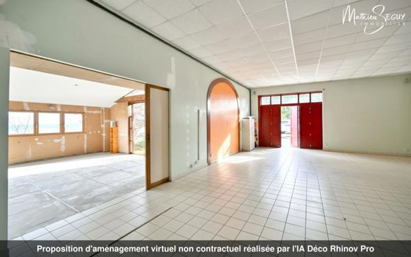 THURINS - Propriété avec terrain, dépendance et garages en limite de zone agricole