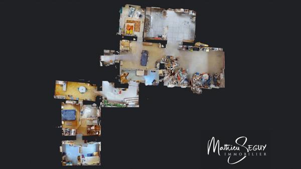 THURINS - Propriété avec terrain, dépendance et garages en limite de zone agricole