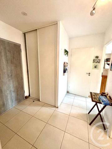 Appartement F3 à vendre  3 pièces - 74,65 m2 CLAYE SOUILLY - 77