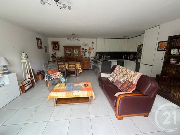 Appartement F3 à vendre  3 pièces - 74,65 m2 CLAYE SOUILLY - 77