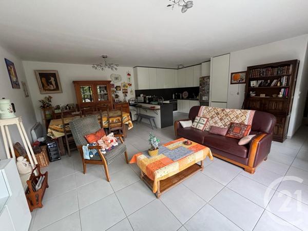 Appartement F3 à vendre  3 pièces - 74,65 m2 CLAYE SOUILLY - 77