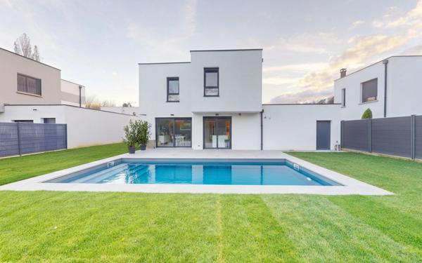 Maison à vendre    5 pièces • 130 m2 Hangenbieten