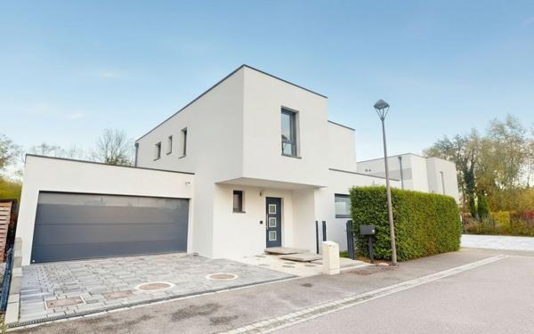 Maison à vendre    5 pièces • 130 m2 Hangenbieten