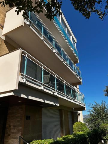 Le Cannet : 2 pièces de 42 m2 à rénover dans résidence sécurisée avec piscine