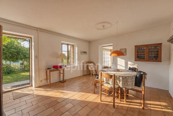 Maison à vendre 5 pièces PERON (01)
