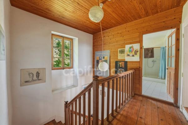 Maison à vendre 5 pièces PERON (01)