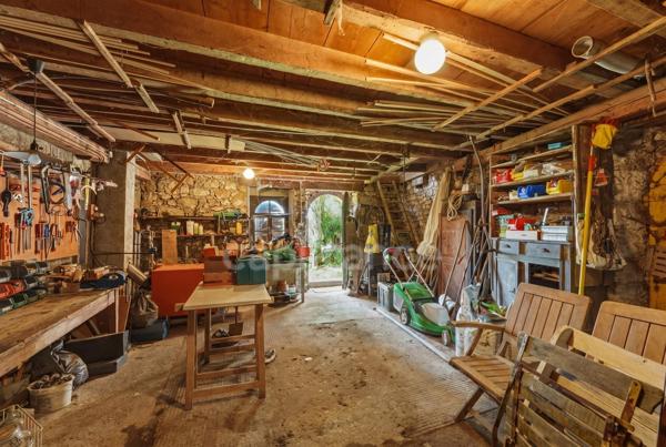 Maison à vendre 5 pièces PERON (01)