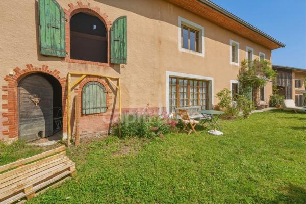Maison à vendre 5 pièces PERON (01)