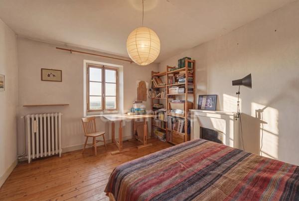 Maison à vendre 5 pièces PERON (01)