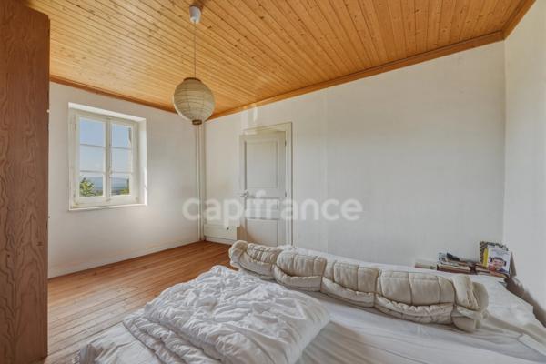 Maison à vendre 5 pièces PERON (01)