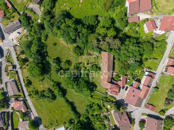 Maison à vendre 5 pièces PERON (01)