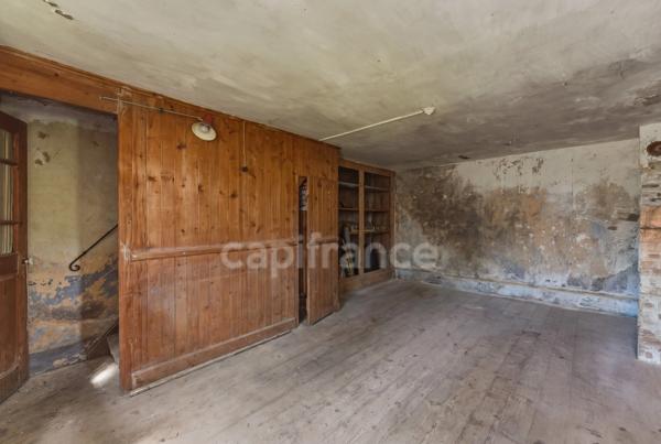 Maison à vendre 5 pièces PERON (01)