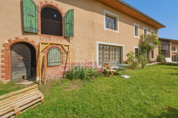 Maison à vendre 5 pièces PERON (01)