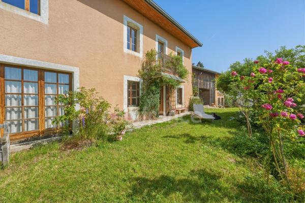 Maison à vendre 5 pièces PERON (01)