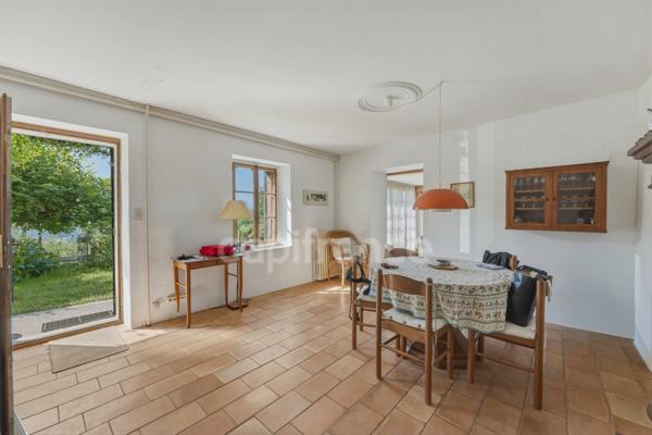 Maison à vendre 5 pièces PERON (01)