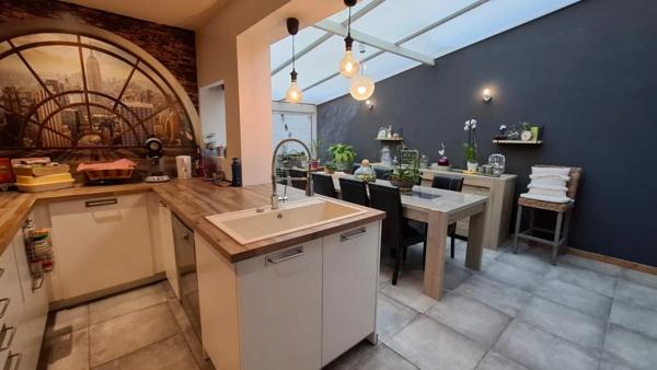 Dpt Aisne (02), à vendre SAINT QUENTIN, Quartier Remicourt,  Maison P6  - Terrain de 245m2