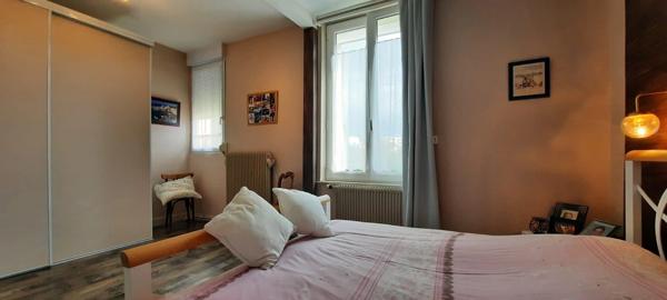 Dpt Aisne (02), à vendre SAINT QUENTIN, Quartier Remicourt,  Maison P6  - Terrain de 245m2