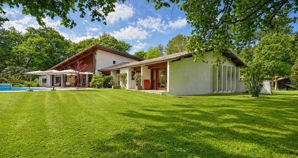 Architecture contemporaine - 1977 - R. GUICHEMERRE - Saint paul les dax
