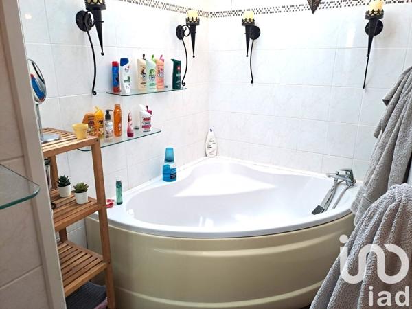 Maison 4 pièces de 120 m² à Thorigny-sur-Oreuse (89260)