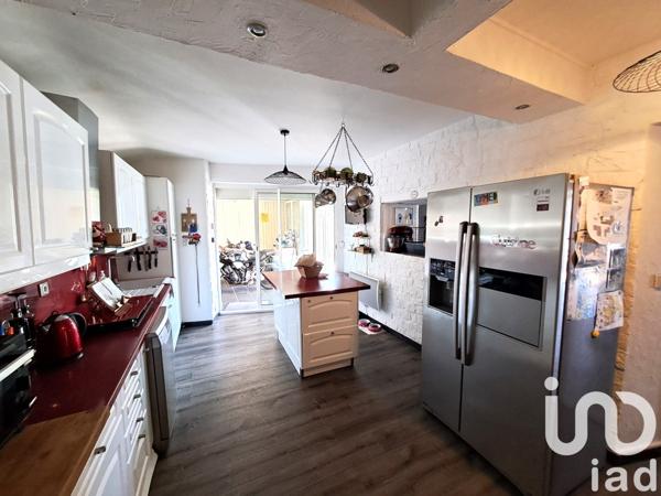 Maison 4 pièces de 120 m² à Thorigny-sur-Oreuse (89260)