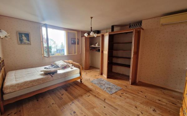 Maison à vendre    3 pièces •  Châteauvieux