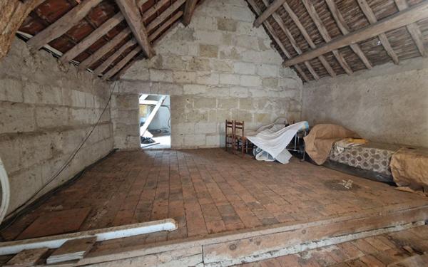 Maison à vendre    3 pièces •  Châteauvieux