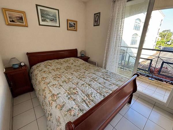 APPARTEMENT à VAUX SUR MER