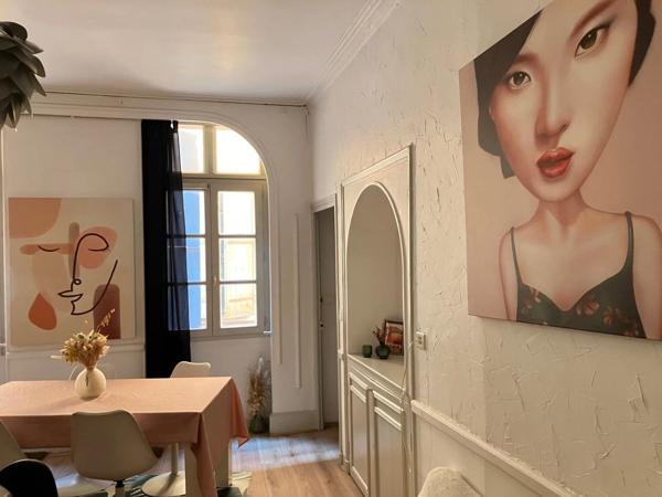 Vente                                                      Immeuble
                        
                     21 pièces                      375 m2                     à Perpignan