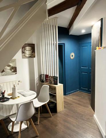 Vente                                                      Immeuble
                        
                     21 pièces                      375 m2                     à Perpignan