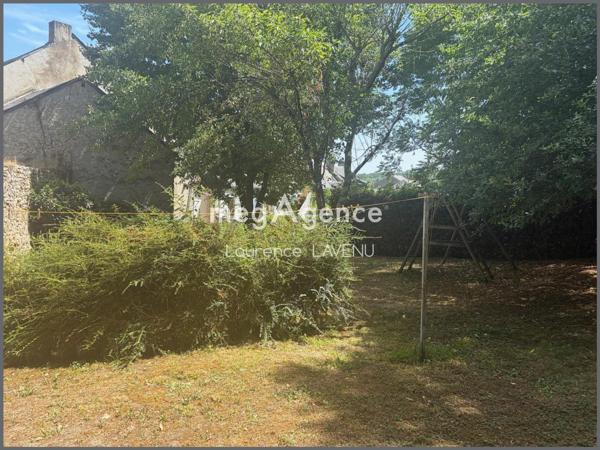 Appartement à ARGENTON-SUR-CREUSE, 36200 - 8 pièces 302m²