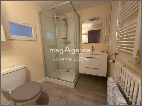 Appartement à ARGENTON-SUR-CREUSE, 36200 - 8 pièces 302m²