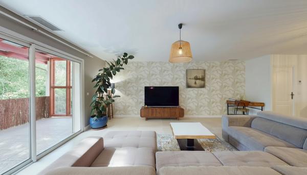 AINTZIRA Les volumes d'une maison, la simplicité d'un appartement