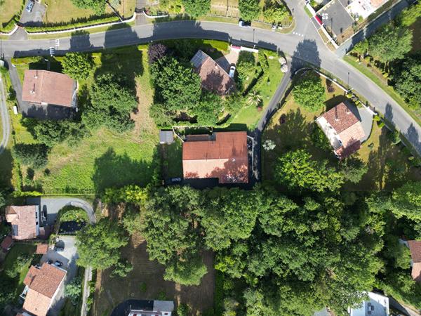 AINTZIRA Les volumes d'une maison, la simplicité d'un appartement