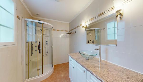 AINTZIRA Les volumes d'une maison, la simplicité d'un appartement