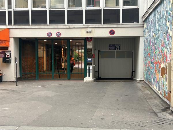 Parking/box · Vente Paris (75011)