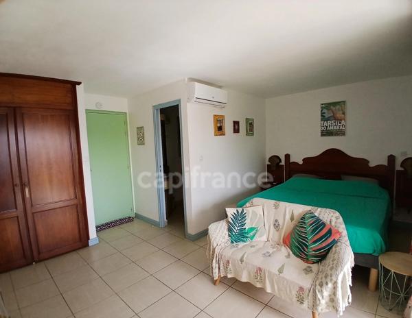 A 200 METRES DES PLAGES,STUDIO MEUBLE RDC SAINTE ANNE (972)
