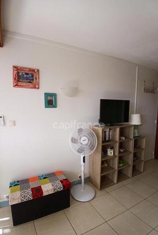 A 200 METRES DES PLAGES,STUDIO MEUBLE RDC SAINTE ANNE (972)