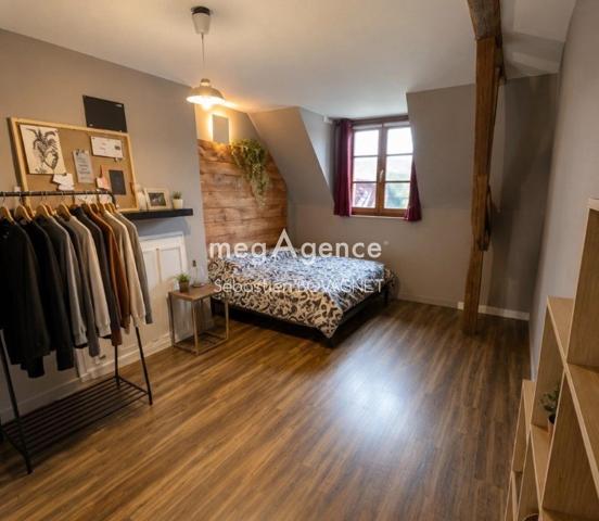 Maison à Beaumont-sur-Sarthe, 72170 - 10 pièces 250m²