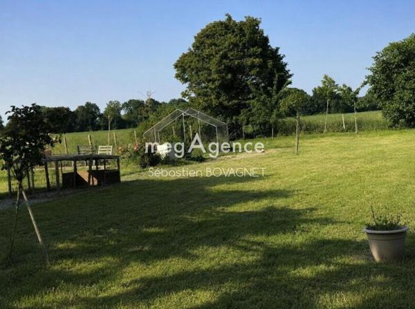 Maison à Beaumont-sur-Sarthe, 72170 - 10 pièces 250m²