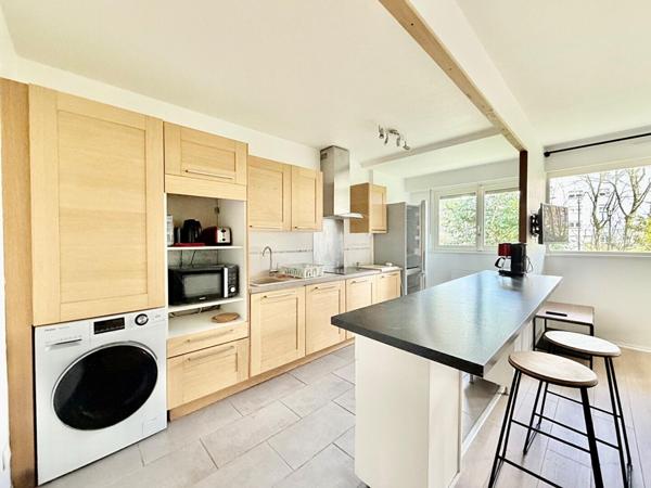 Montigny-le-Bretonneux - Grand 2 Pièces de 63,40 m² - 15mn gare à pieds