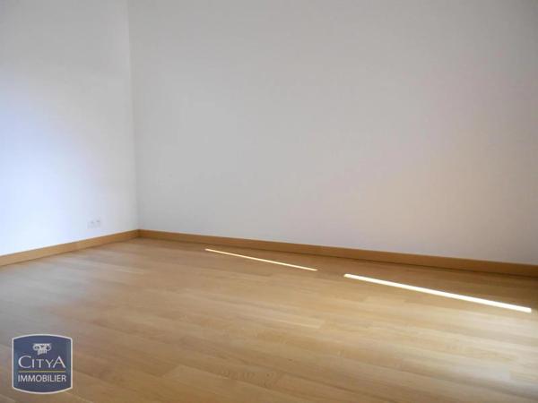 Appartement à louer 2 pièces 59.08m² Angers (49000)