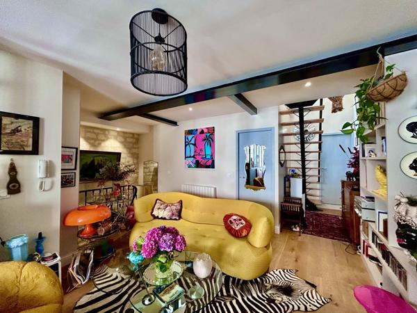 bdx centre,duplex, traversant,calme,lumieux,terrasse