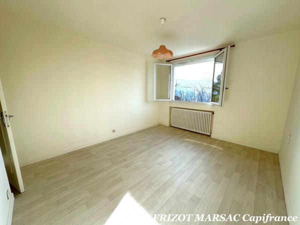 MAISON 95M2 - SOUS SOL 93M2 - 4 CHAMBRES - TERRAIN -