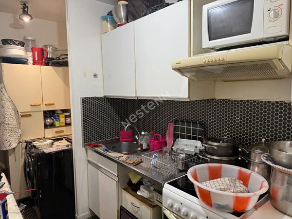 MONTREUIL, 7 CHEMINS, 10 MIN DU METRO, GRAND STUDIO + BOX VENDU LOUE.
